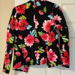 Blazer with flowers